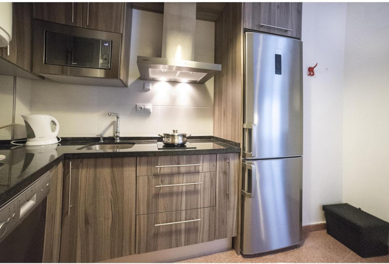 Sea & Wave La Finestra Apartment Малага Екстериор снимка