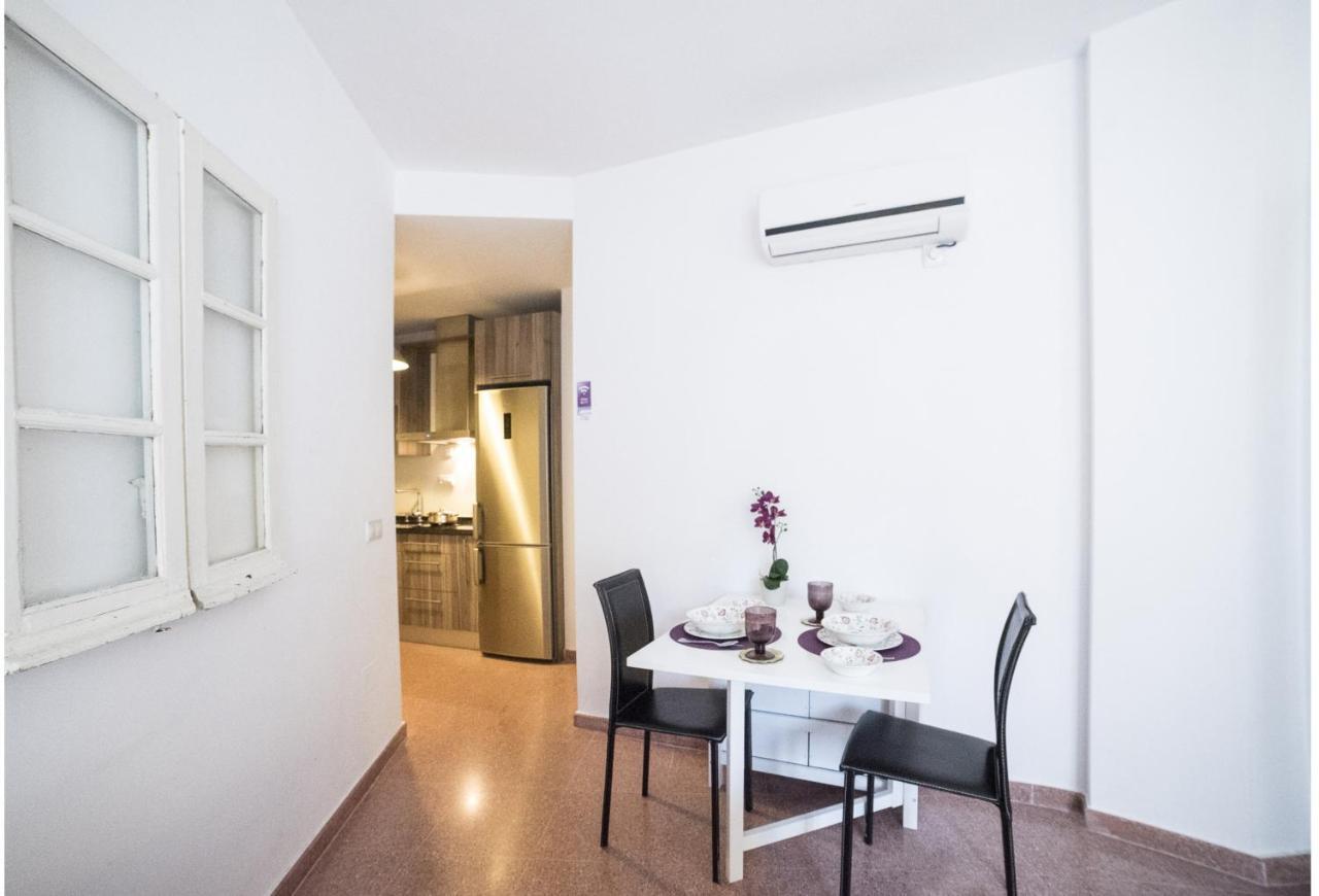 Sea & Wave La Finestra Apartment Малага Екстериор снимка