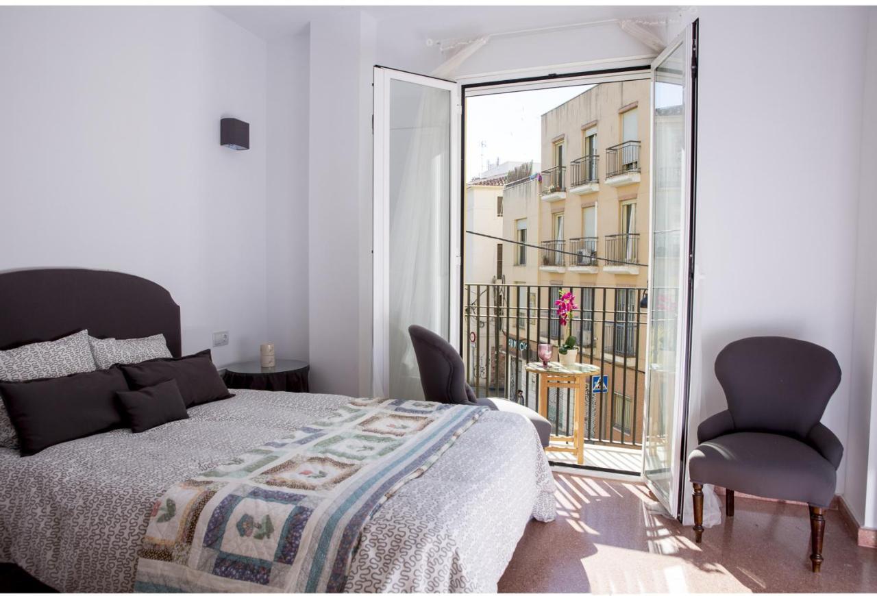 Sea & Wave La Finestra Apartment Малага Екстериор снимка